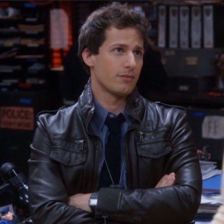 streamzei's tweet photo. ⠀    ⠀⠀     🎞️ jake peralta
idade: 21 
obra: brooklyn 99 
user: @eupvralta 
ordem: misticos https://t.co/LA8V2Fq7IY