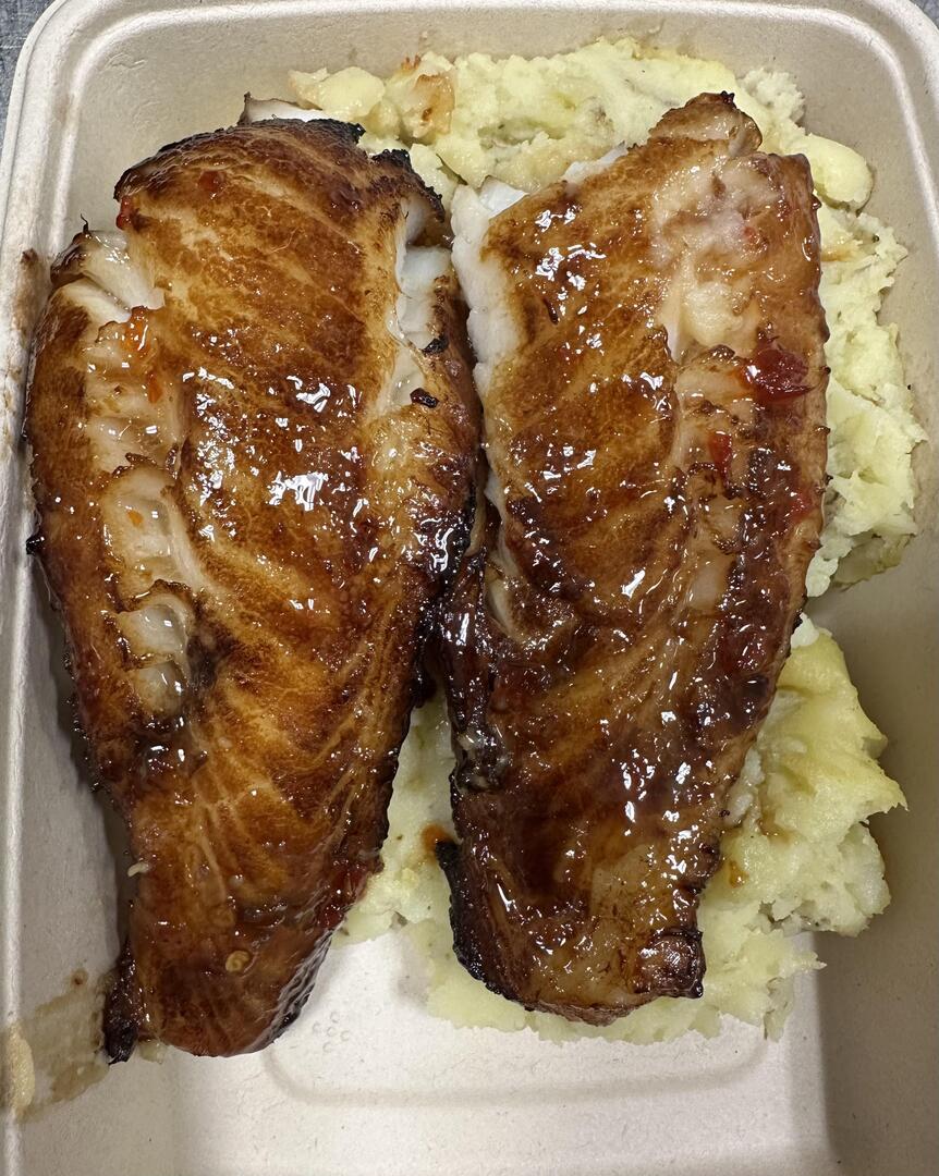 homevsfastfood's tweet image. Miso sea bass with mashed potatoes [I ate] 
👉 homecookingvsfastfood.com
#miso #seabass #mashedpotatoes #foodie #delicious #homecooking #food #recipes #foodpic #foodie #foodlover #cooking #hungry #goodfood #homecookingvsfastfood