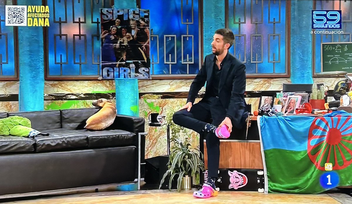 manonioMgL's tweet image. Me duelen las manos de aplaudir la valentía de Broncano de salir a contar lo que ha pasado hoy. 

Nada sorprendente viniendo de El Hormiguero.

#LaRevuelta #LaRevueltaTVE #ElHormiguero