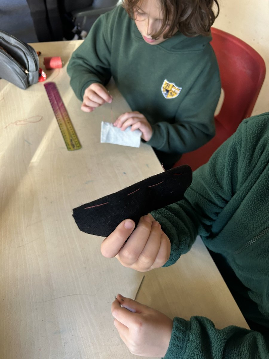 M5BPEF's tweet photo. We have been investigating and practising using a running stitch, a whipstitch and a cross stitch in DT🪡 https://t.co/KUJn6IyEzo