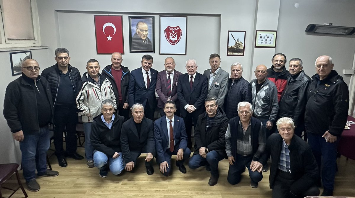 NECM75188306's tweet photo. ♥️💐| Saygı, sevgi, inanç ve azim ile 
ÇATIMIZ TEMAD’ın güçlü ve de kazanan bir STK olması için,
Çok çalışıp başaracağız.

BANDIRMA TEMAD Şb. (21/11/2024) Ziyareti,

Misafirperverliğiniz için
Teşekkürler Sn.Bşk.’ım Yavuz MISIRCI ve üyelerimiz🌺 https://t.co/Ch7jZ2Sj3k