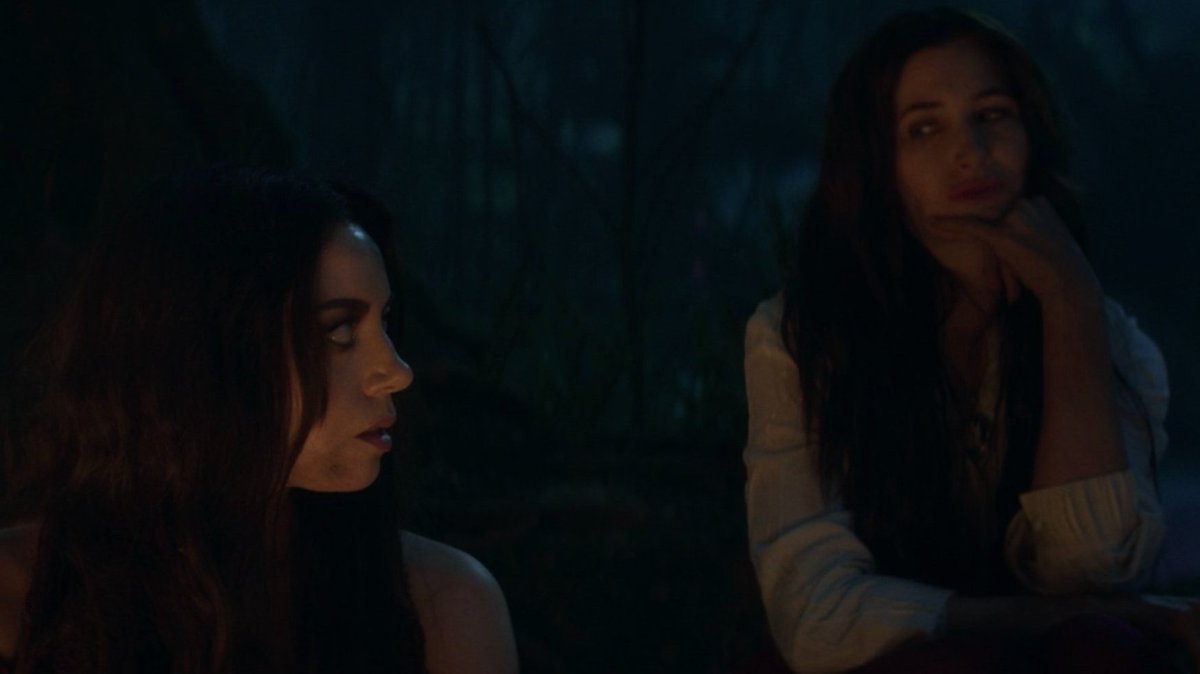 no one does lesbian longing yearning stare quite like them