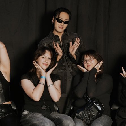 ItsNicaN's tweet photo. I literally can’t be happier AH 
@DPRIAN_ &amp; @DPR_ARTIC 

#dprintilburg #dprinfrankfurt #dprmeetandgreet #dprian #dprartic https://t.co/CgLFzBwcr3