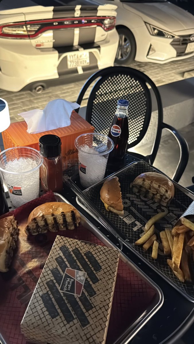 يوسف مناور tweet media