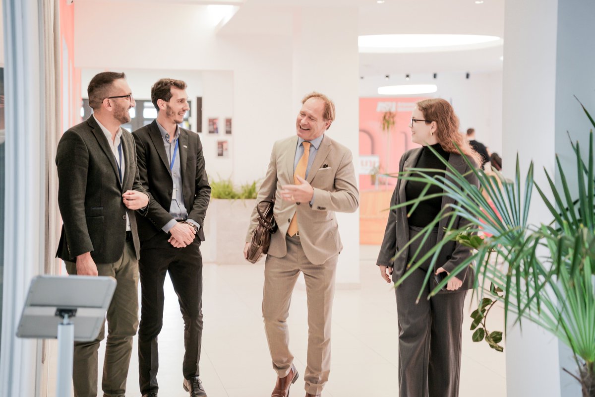 Sweden's 🇸🇪 blueprint to innovation! The Ambassador of Sweden to Kosovo, HE Jonas Westerlund, visited Shkolla Finlandeze to talk about entrepreneurship and innovation during #GEW2024, with students. Entrepreneurship is for everyone! <a href="/unleashingideas/">Global Entrepreneurship Network</a>