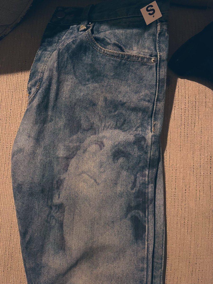 viiolenncee's tweet photo. ✨ thrift haul ; retail around $300+ USD .. paid $46 USD ( ◠‿◠ ) **i got another hoodie and tee but i alr put it in the wash https://t.co/e3Ymec0ssa
