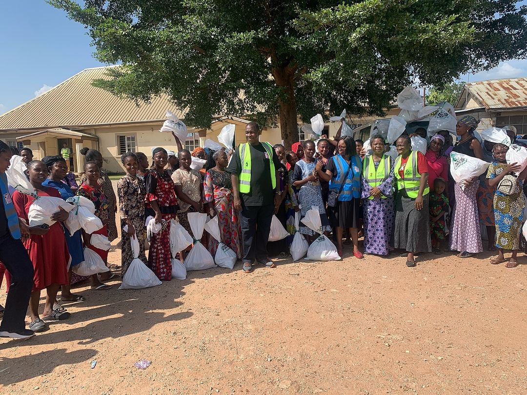 Chen_Initiative's tweet image. Pictures from Gishiri Outreach Welfare Program

#welfareprogram 
#gishiriabuja 
#gishirioutreach2024 
#golanhelps
#golanfoodbank 
#chencares 
#ctydi