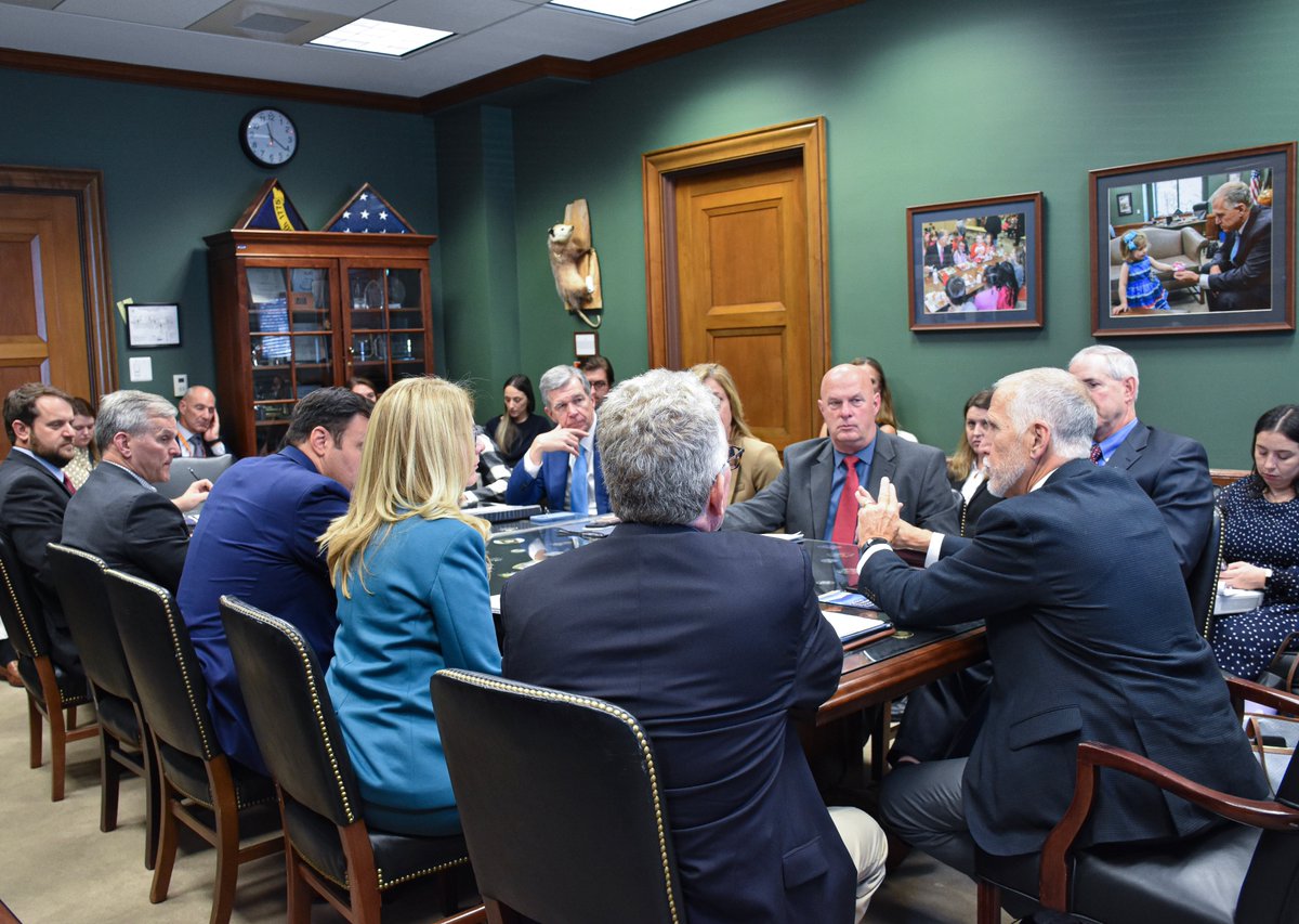 Senator Thom Tillis tweet media