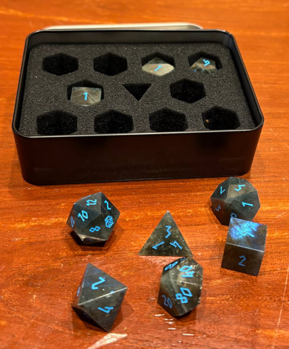 crazycockatoog's tweet image. My amazing #hedron dice set! They feel so good in the hand and roll so well! So beautiful. #polyhedron