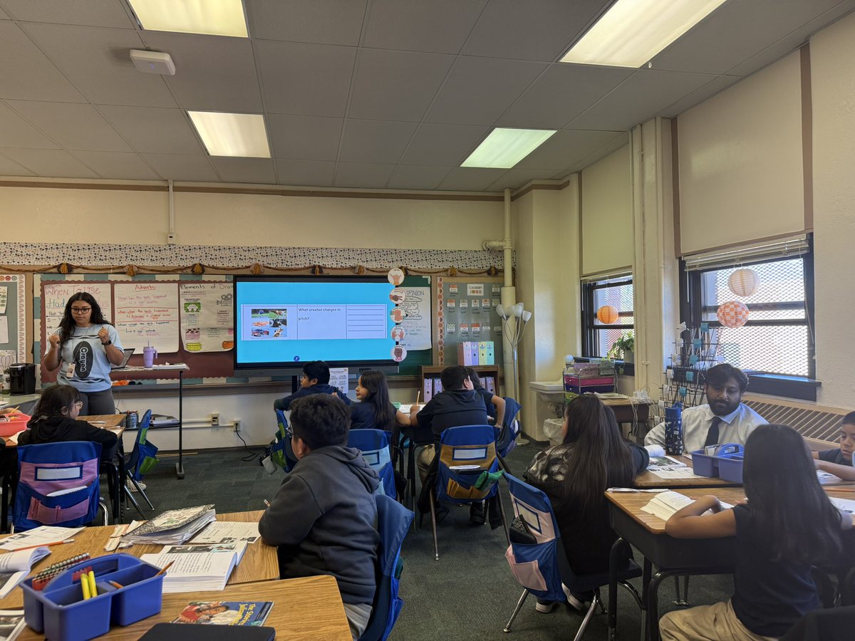 DrCharlieGarcia's tweet photo. Visited R.J. Wilson Elementary @RJWilsonFWISD with Deputy Choudhury and saw incredible student growth in action. 

From rich discourse to productive struggle, classrooms are thriving. 

Last year’s 2-letter grade jump is just the start. We are BIG fans of R.J. Wilson! #OneFortWorth