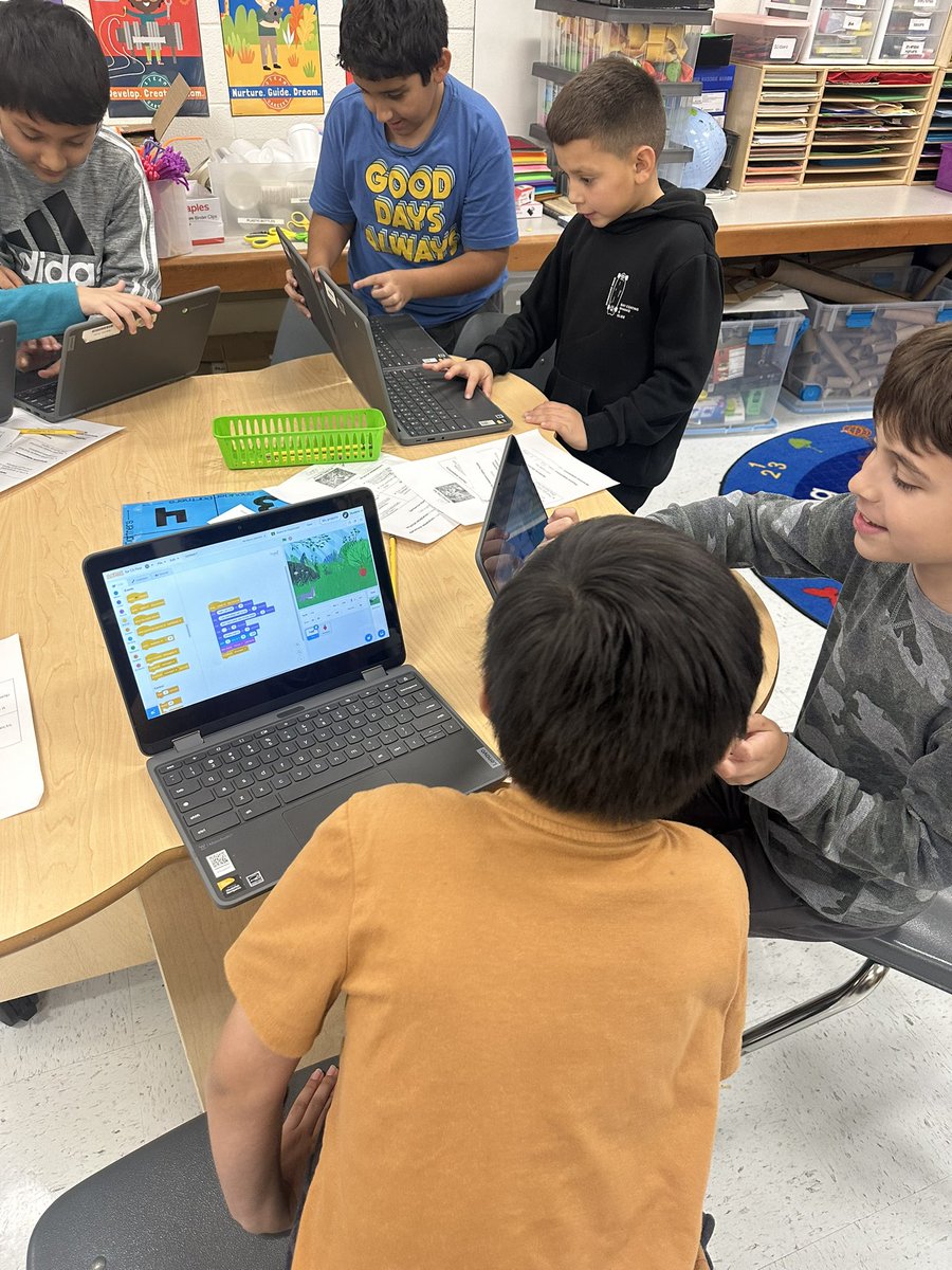 MrsNorrisSTEM's tweet image. Third graders are working on coding animations in @GoogleForEdu #csfirst to teach others about animal adaptations 🦊