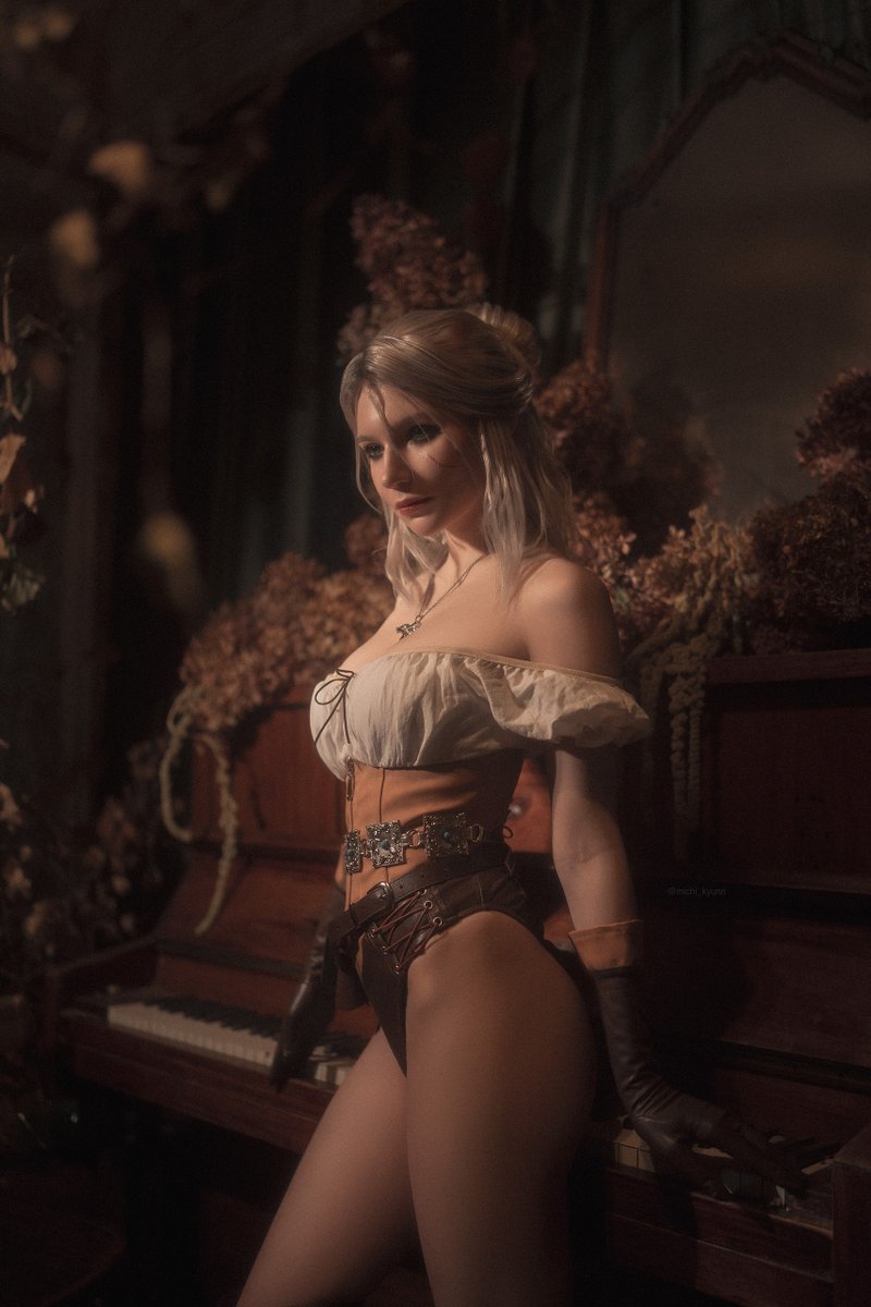 Are you familiar with The Witcher universe? https://t.co/fhgr3lYiam