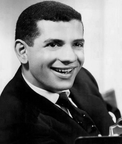 HolocaustMuseum's tweet photo. "Singing, entertaining, and being in kind of good health at my age, that's why I survived."

In the 1960s hit TV show "Hogan’s Heroes," Jewish actor Robert Clary played a French POW. Years prior, he survived several concentration camps during the Holocaust. https://t.co/HBPui6djVH