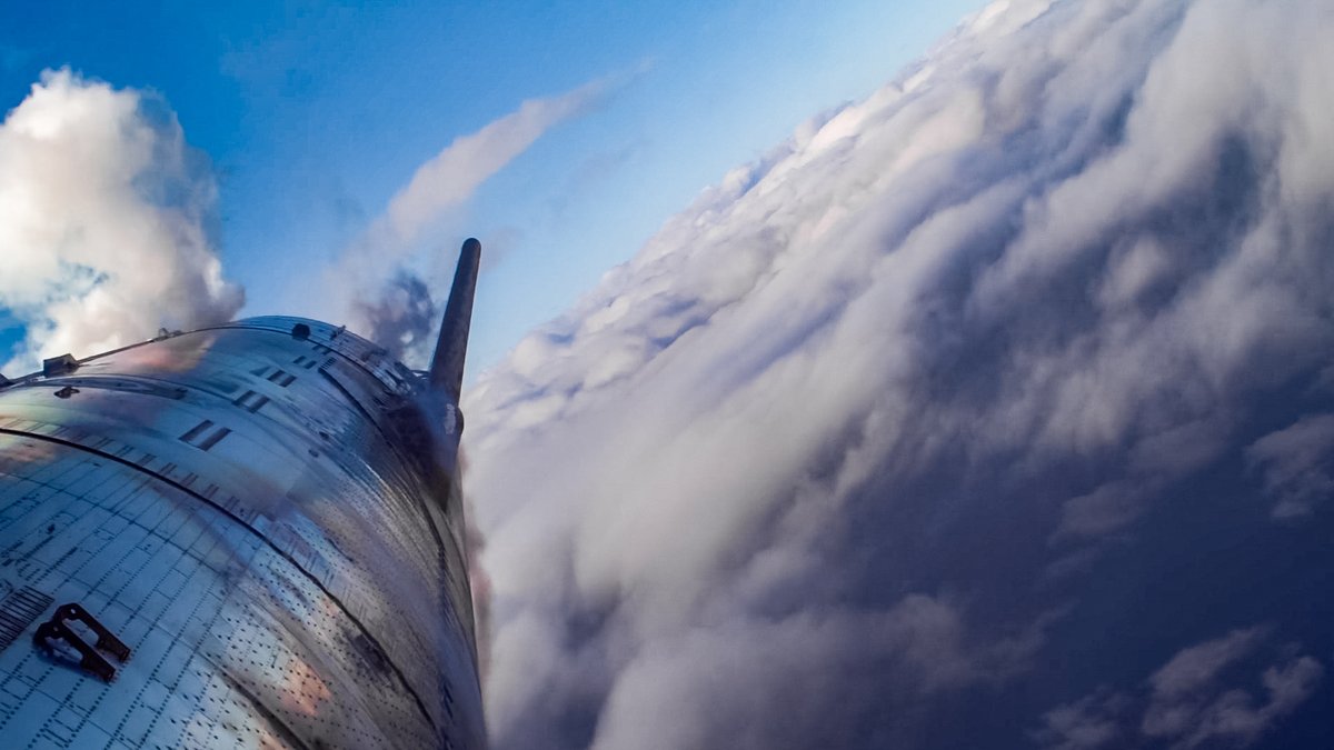 Starship reentry over the Indian Ocean