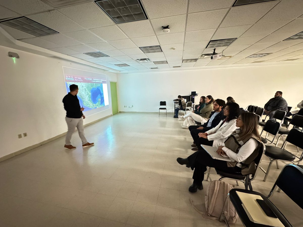 DistritoSalud03's tweet photo. 🦟✨ Capacitación en Paludismo: Unidos por la Prevención y el Control ✨🦟
El día de ayer participamos en una enriquecedora capacitación sobre Paludismo, enfocada en fortalecer nuestras estrategias de prevención, diagnóstico y control. 💪 https://t.co/TTUZOXCRKY