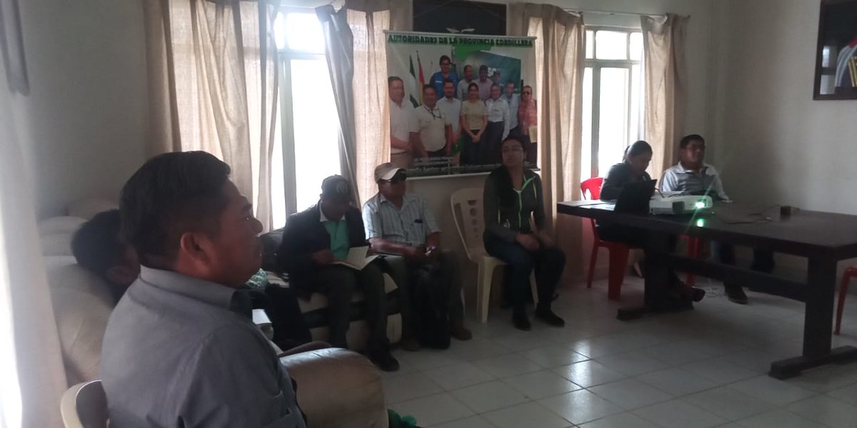 SEAutonomias's tweet photo. El Gobierno Autónomo Indígena Guaraní Kereimba Iyaambae #GAIGKI aprobó un reglamento que facilita contrataciones directas de bienes y servicios hasta Bs1.000.000, priorizando a mujeres y organizaciones económicas comunitarias del territorio. https://t.co/F8oQziwRV9