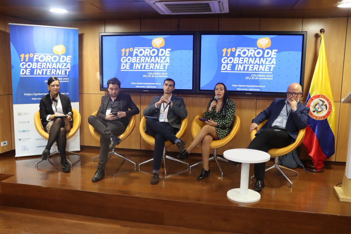 fgicolombia's tweet photo. Marcya Hernández @Colnodo en el #FGIColombia: "Es clave considerar habilidades, contextos e intereses al medir la apropiación de tecnologías. Debemos desarrollar procesos enfocados en los intereses y la aplicabilidad, conectando herramientas con las necesidades y cotidianidades." https://t.co/7pCaJr2yhF