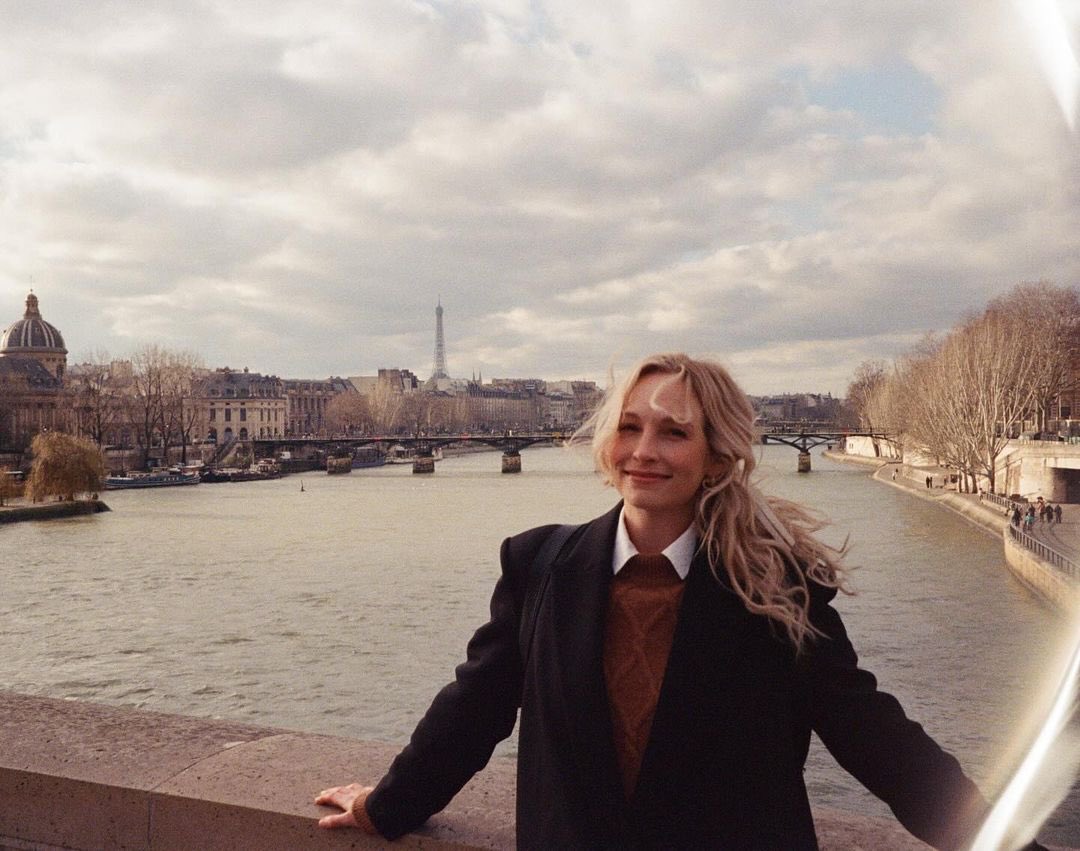 comfortcandice's tweet photo. ₊✩‧₊˚౨ৎ˚₊✩‧₊ candice in paris https://t.co/5RlHWaKVjZ
