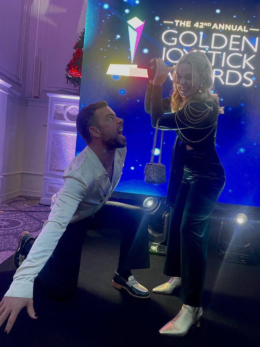 Caption this. 

<a href="/TheBenStarr/">Ben Starr</a> <a href="/ItsBrianaWhite/">Briana White @ Florida SuperCon</a> #GoldenJoystickAwards