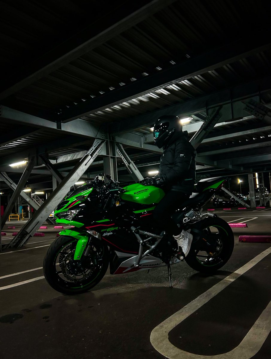 mtk_stunt's tweet photo. iPhoneの力💪🔥
 #ZX6R https://t.co/kkmskU3HJk