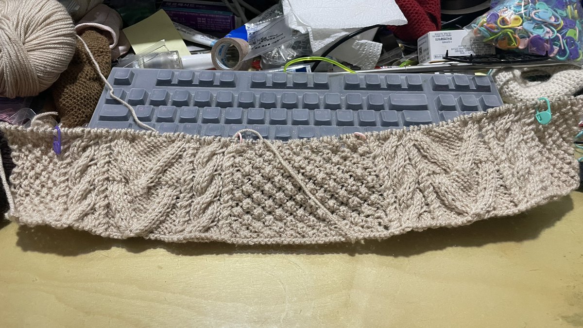 요즘 옷만드느라 트윗이 뜸..