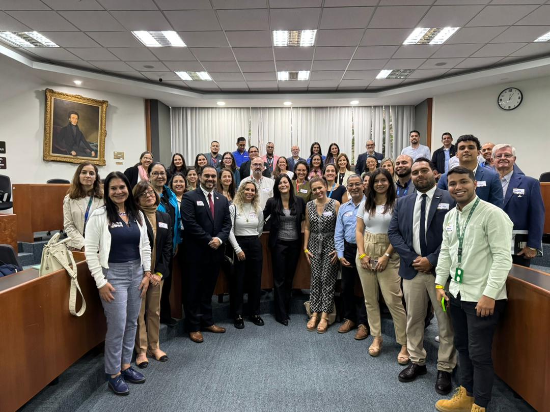 El #FSVe2024 busca que las organizaciones impulsen agendas positivas que impacten en los #ODS en materia de:

👩Empoderamiento de las mujeres
🔵DDHH y empresas
📊Finanzas sostenibles
🇺🇳Acciones de colaboración con entidades ONU