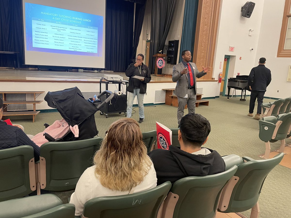 Barack Obama School for Social Justice tweet media