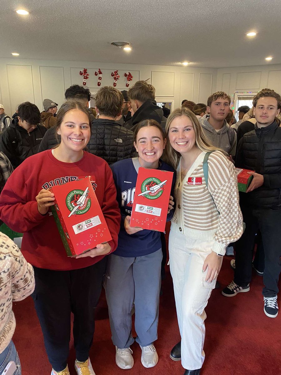 Our team participated in MNU Spiritual Life’s annual Operation Christmas Child. Each girl purchased items and packed them into a box to send to a child in need! #mnusoftball #mnyou #ipackedashoebox