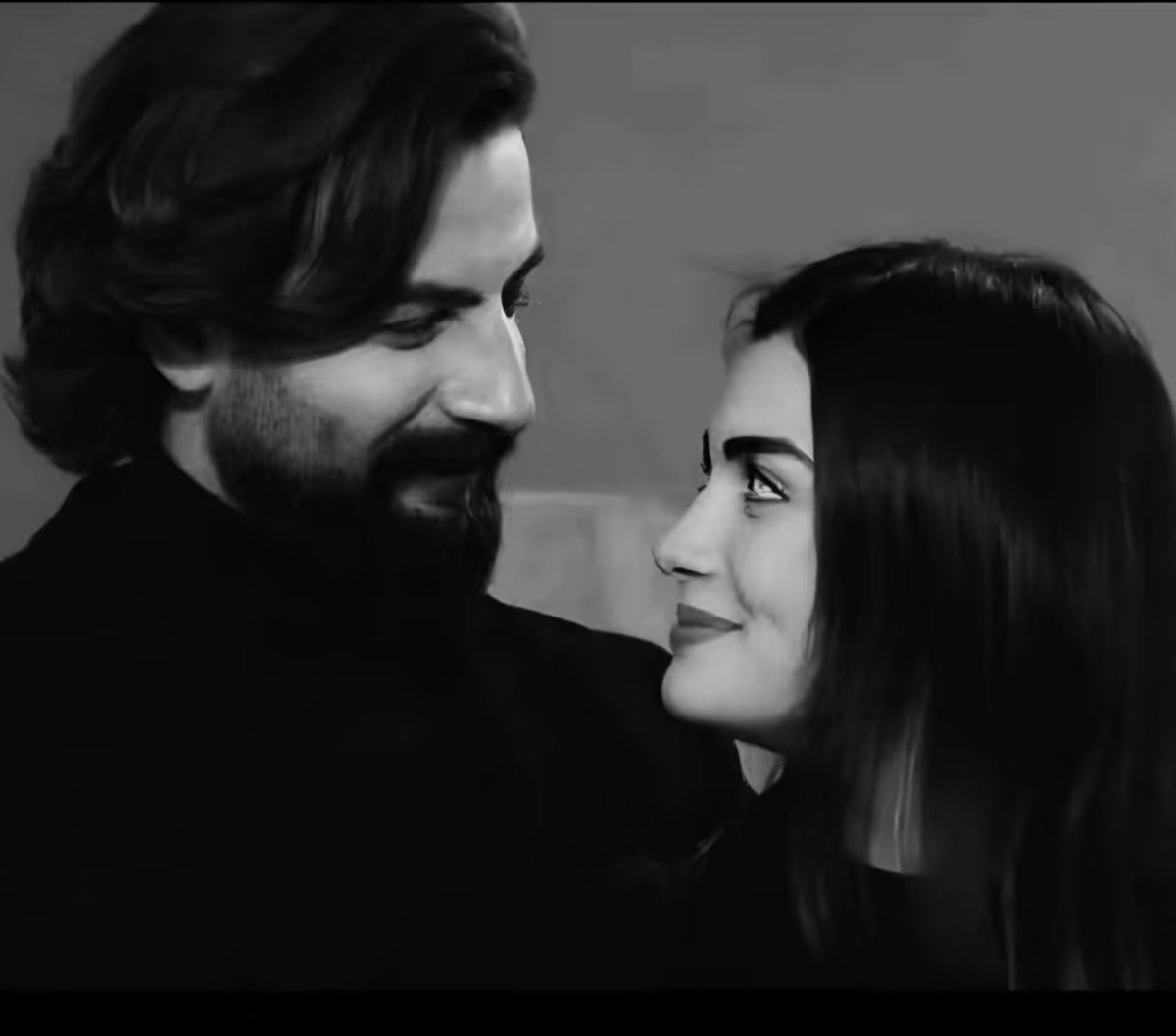 الميزه اللي فيك ماهيب فإنسان !
الله عطاك أسلوب ماهوب في حي

اجيك: متنكد ، وضايق ، وزعلان
وأروح ماكني تضايقت من من شي !