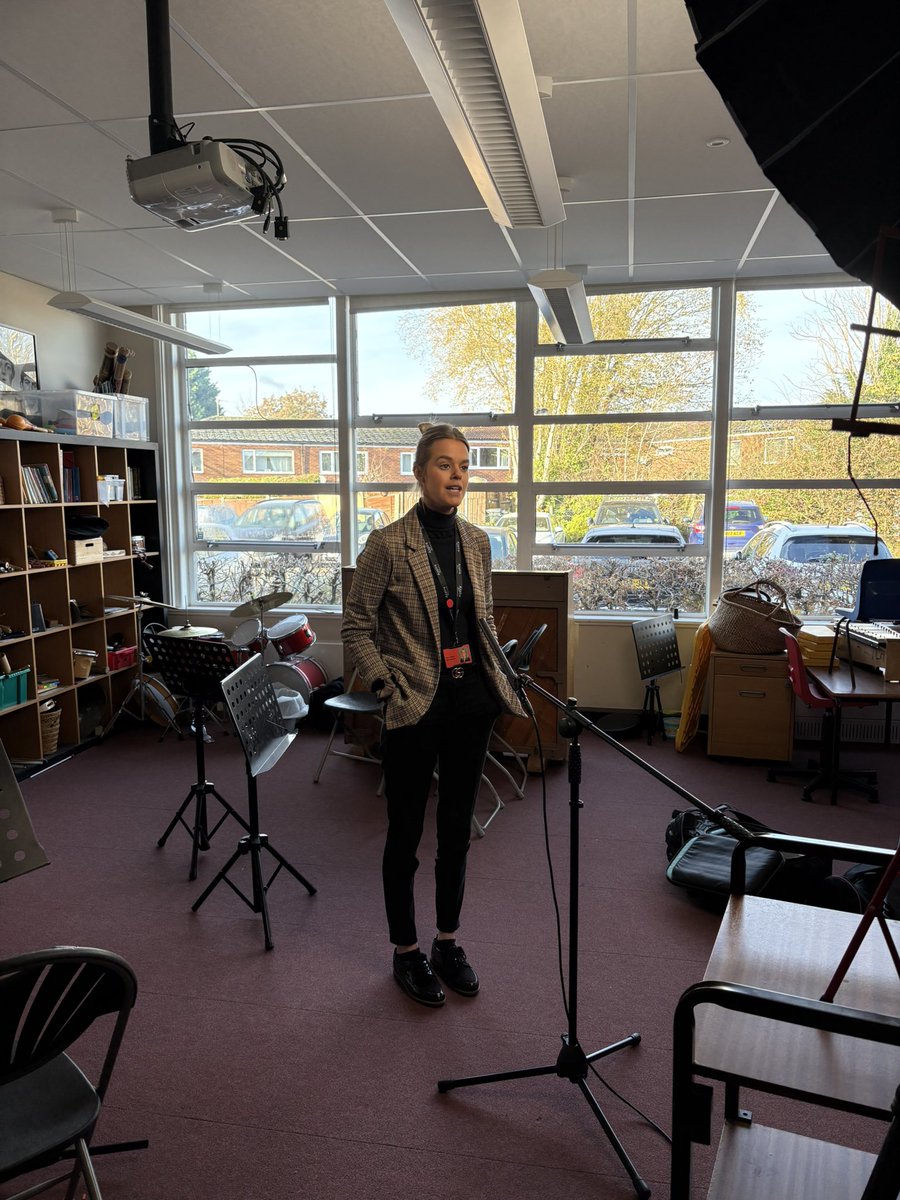 Charlotte Clowes tweet media