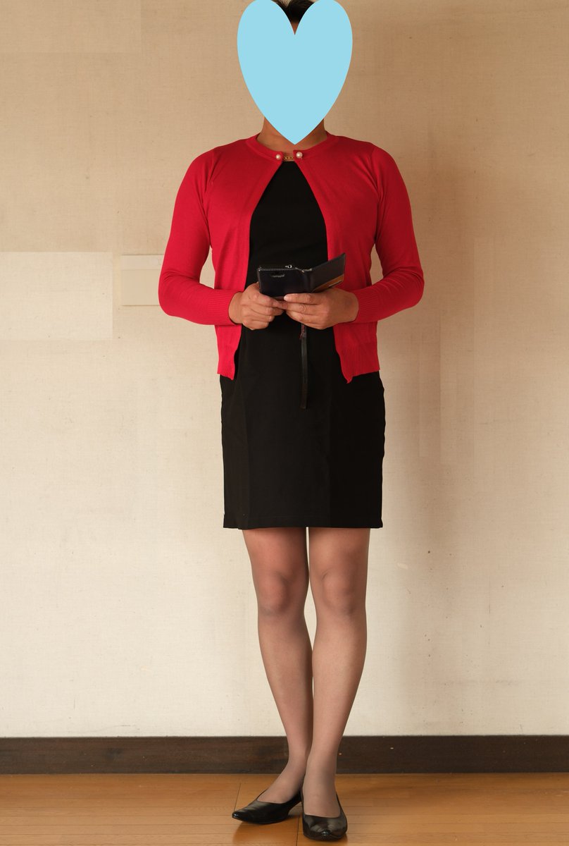 OkitakeA's tweet photo. Red cardigan reminds me of colored leaves in red
#redcardigan #redcoordinate #blackonepiece #blackhighheels #greypantyhose #greytights #赤カーディガン #黒ワンピース #黒ハイヒール #グレーストッキング #パンスト女装 #crossdressermodel https://t.co/J2MpiUlwio