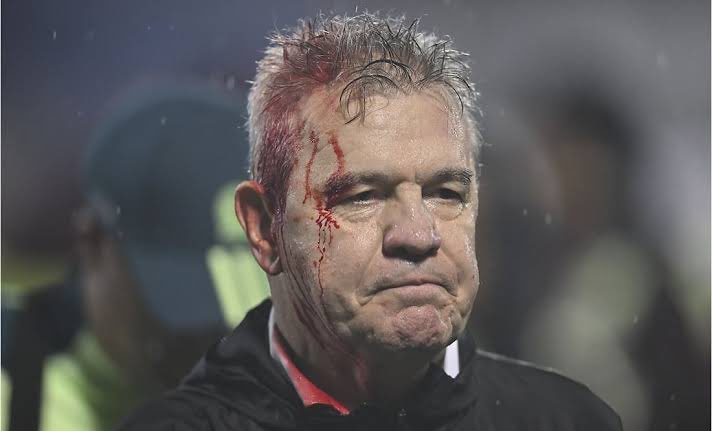ElRojoAbreu's tweet photo. En este episodio hablamos largo y tendido de la doble actuación de la Selección Mexicana: en qué acertó El Vasco, y los errores que causaron la derrota de visita.
Repaso de la eliminatoria de CONMEBOL (Por supuesto que Rojo elogió a Bielsa, Poyo ni chistó...) https://t.co/wlYd1s2rr9
