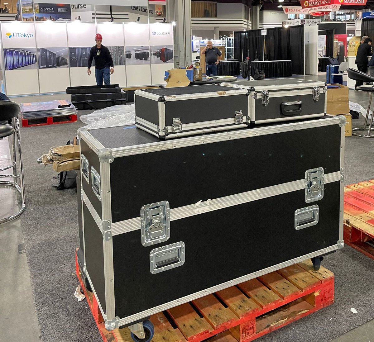 SciComp_STFC (@scicomp_stfc) on Twitter photo And it's a wrap! Our booth at #SC24 is packed and ready for shipping back to the UK. It has been a great week - we've met friends old and new, welcomed plenty of visitors to the <a href="/STFC_Matters/">Science and Technology Facilities Council</a> booth and had some fun! We'll be back next year so we'll see you all then! And it's a wrap! Our booth at #SC24 is packed and ready for shipping back to the UK. It has been a great week - we've met friends old and new, welcomed plenty of visitors to the <a href="/STFC_Matters/">Science and Technology Facilities Council</a> booth and had some fun! We'll be back next year so we'll see you all then!