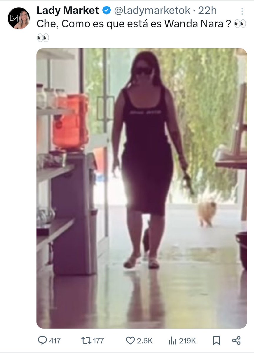 Casi 2025 y mujeres burlándose del aspecto físico de una mujer, que además de haber parido 5 chicos y estar cerca de los 40, está en tratamiento por leucemia.
Qué gente de mierda.
Yo le sugeriría bajar el nivel de quilombo por los chicos. Con su cuerpo que haga lo que pueda 🤷🏻‍♀️