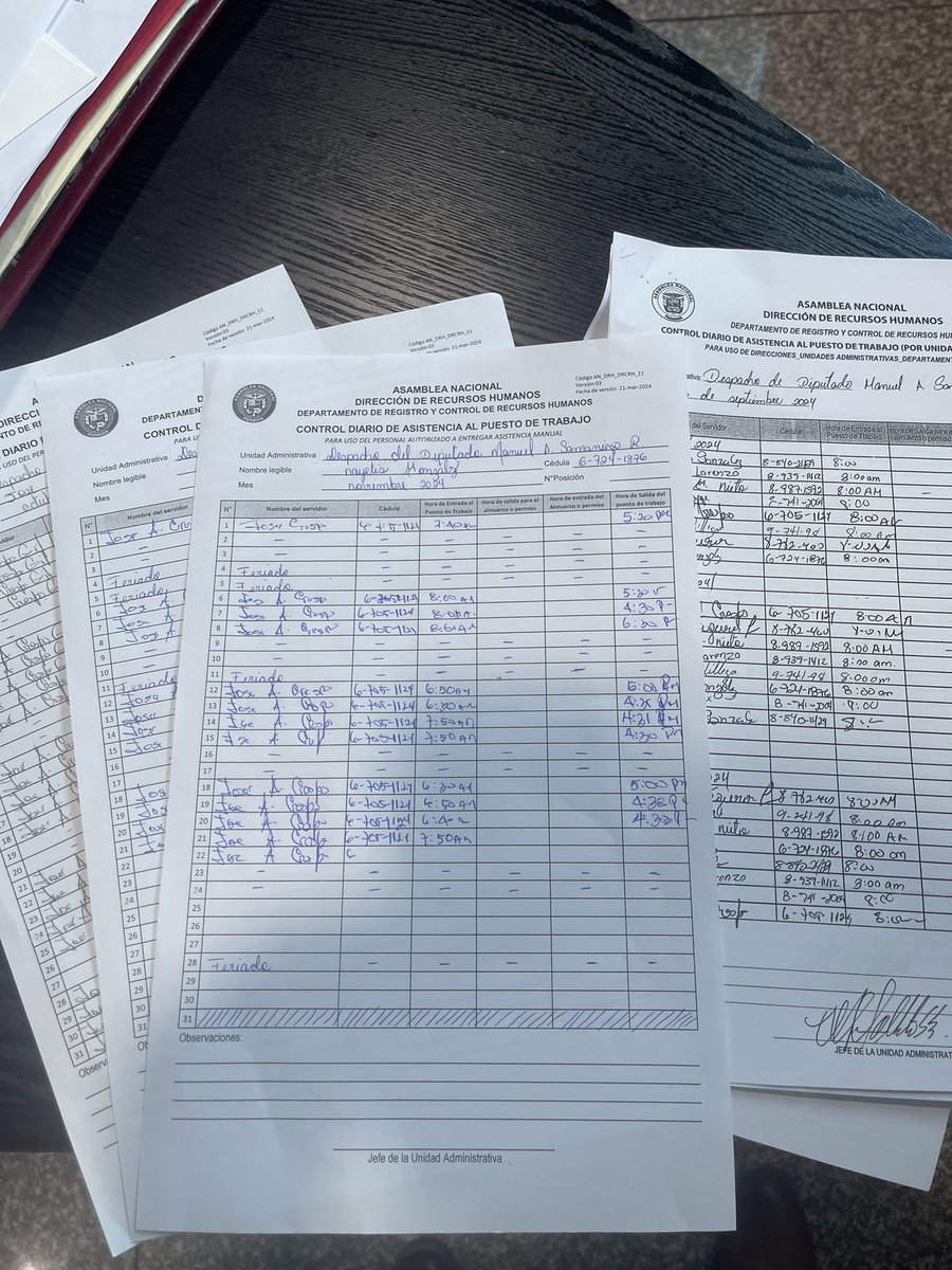 M_SamaniegoR's tweet image. Sobre el funcionario José Antonio Crespo, certifico que trabaja en mi despacho como asesor legal desde el 2 de julio a la fecha. Este señor NO ES BOTELLA.

Hago un llamado a la @asambleapa para que haga los correctivos a nivel administrativo. 

Adjunto hojas de asistencia.