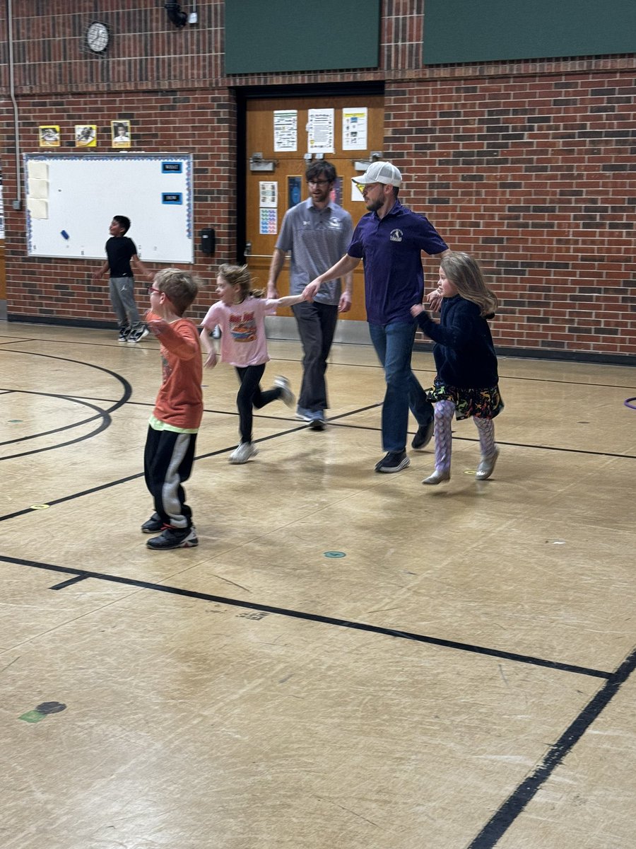 SpartanCoachW's tweet photo. Today we had the pleasure of having Carroll College and College of Idaho Cross Country Athletes in our building today. Good luck tomorrow as you compete at the 2024 NAIA Women’s &amp; Men’s Cross Country National Championships in Columbia, Missouri! #NAIAXC #CPSBest @PrincipalSHE https://t.co/ewFk9x0KWi