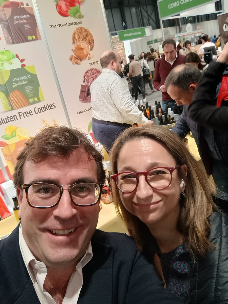 joaquinbuch's tweet photo. #BioCultura Madrid 2024 Ifema
@Onesimumcom 
@IFEMA 
@biocultura 
Expectacular edición con clientes y amigos. Un no parar!! https://t.co/ft5Du6nUz6