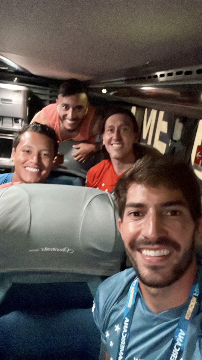16LucasSilva's tweet photo. Pós treino de hoje! Seguimos! 💪🏼

#CruzeiroConquista #Sudamericana https://t.co/rfyHTxz8vB