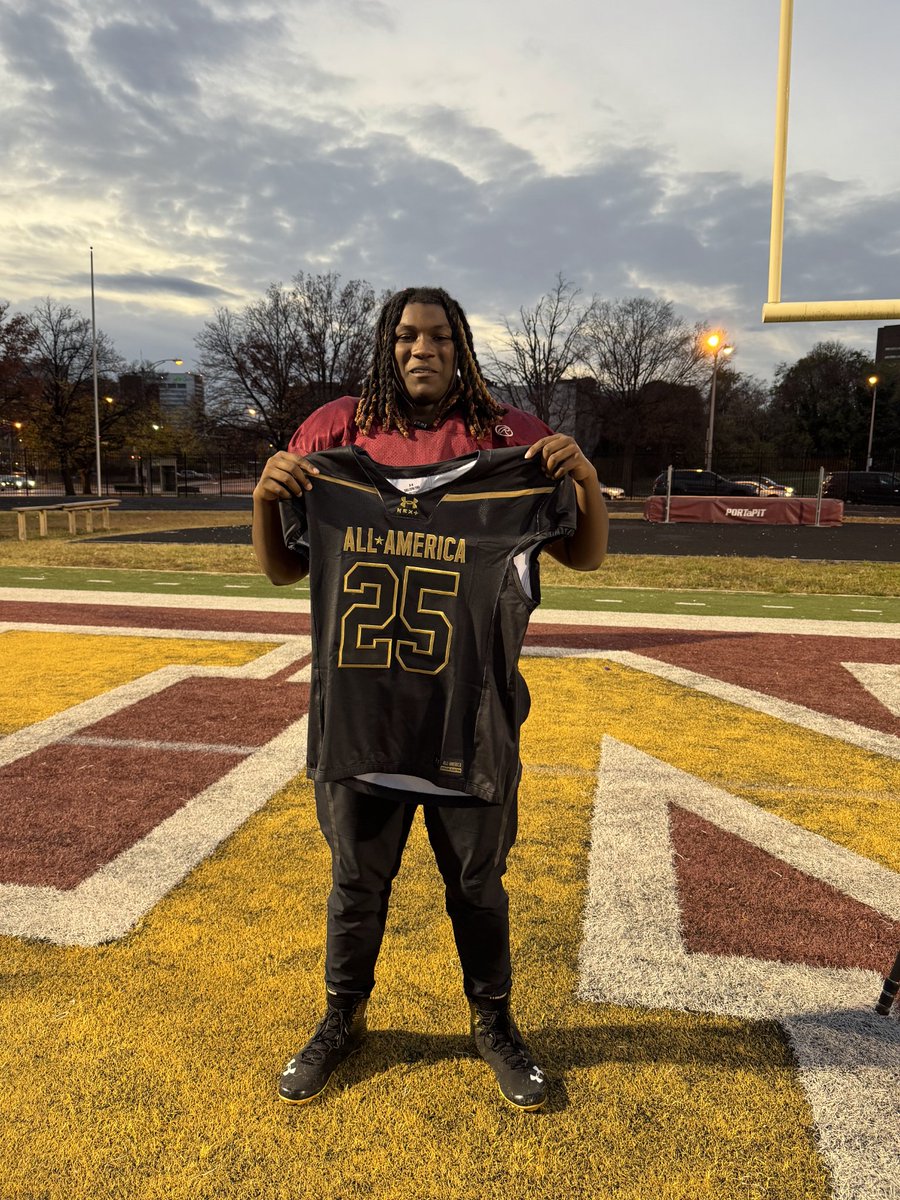 DUNBARFBCOACH's tweet photo. History made! 🏈✨ Congrats to Joshua Blackston, the 1st Baltimore City Public School football player selected as an Under Armour All-American! Proud of you, kid! Love you! 💪🔥 #UAAllAmerican #BaltimoreProud @BlackstonJoshua https://t.co/IgKX7DXcxq