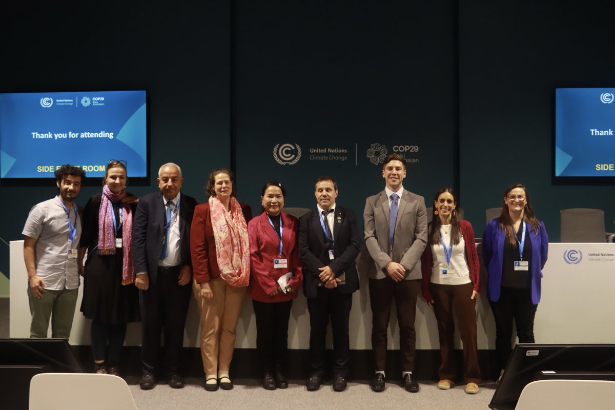 BiovIntCIAT_eng's tweet image. In #Baku, discussing the need to increase ambition in #NDCs to track and fund climate-smart agriculture 🌾. Soil carbon sequestration projects enhance #climatemitigation, improve #soilhealth, and create new revenue streams for farmers 👨‍🌾 👩‍🌾 .

#COP29 @UNFCCC