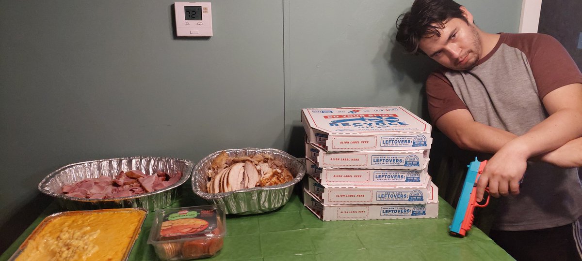 The Friendsgiving is now underway~