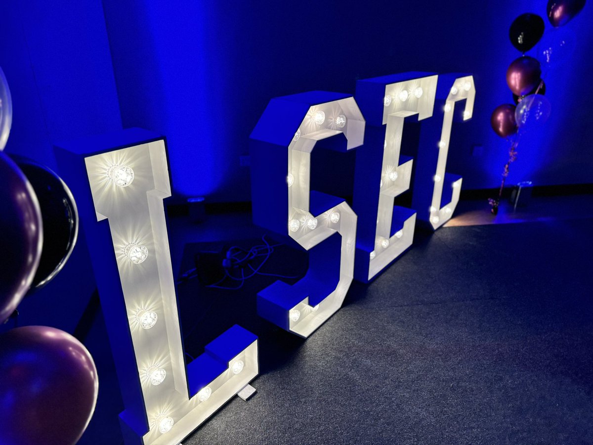 Neil Coates tweet media