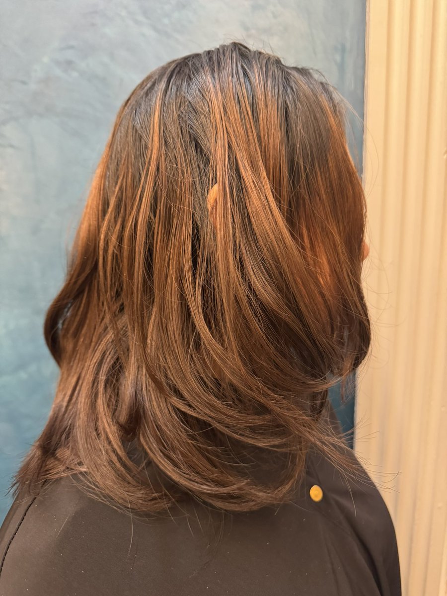 CocoLondon_'s tweet image. The magic I did today! I did a color correction and eyebrow match on my coworker. 🥹💕💫

#nychairstylist #colorcorrection