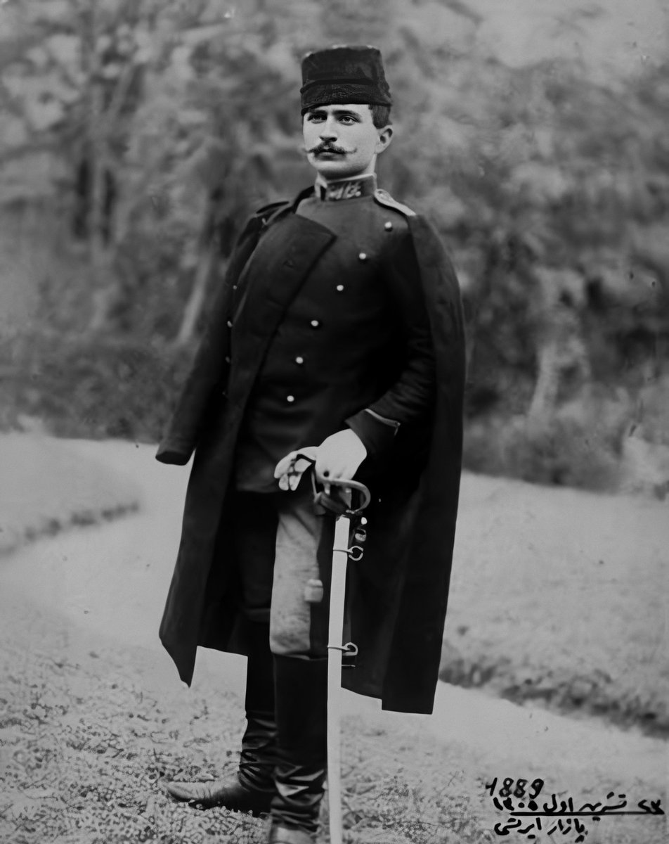 Malkoçoğlu akıncı ailesinin asil soyundan gelen Medine Müdafaası kahramanı, "Çöl Kaplanı" lakaplı Fahrettin Paşa. 

Saygı ve rahmetle anıyoruz. 

"İstanbul'a söyleyin, Fahrettin teslim olmayacak."