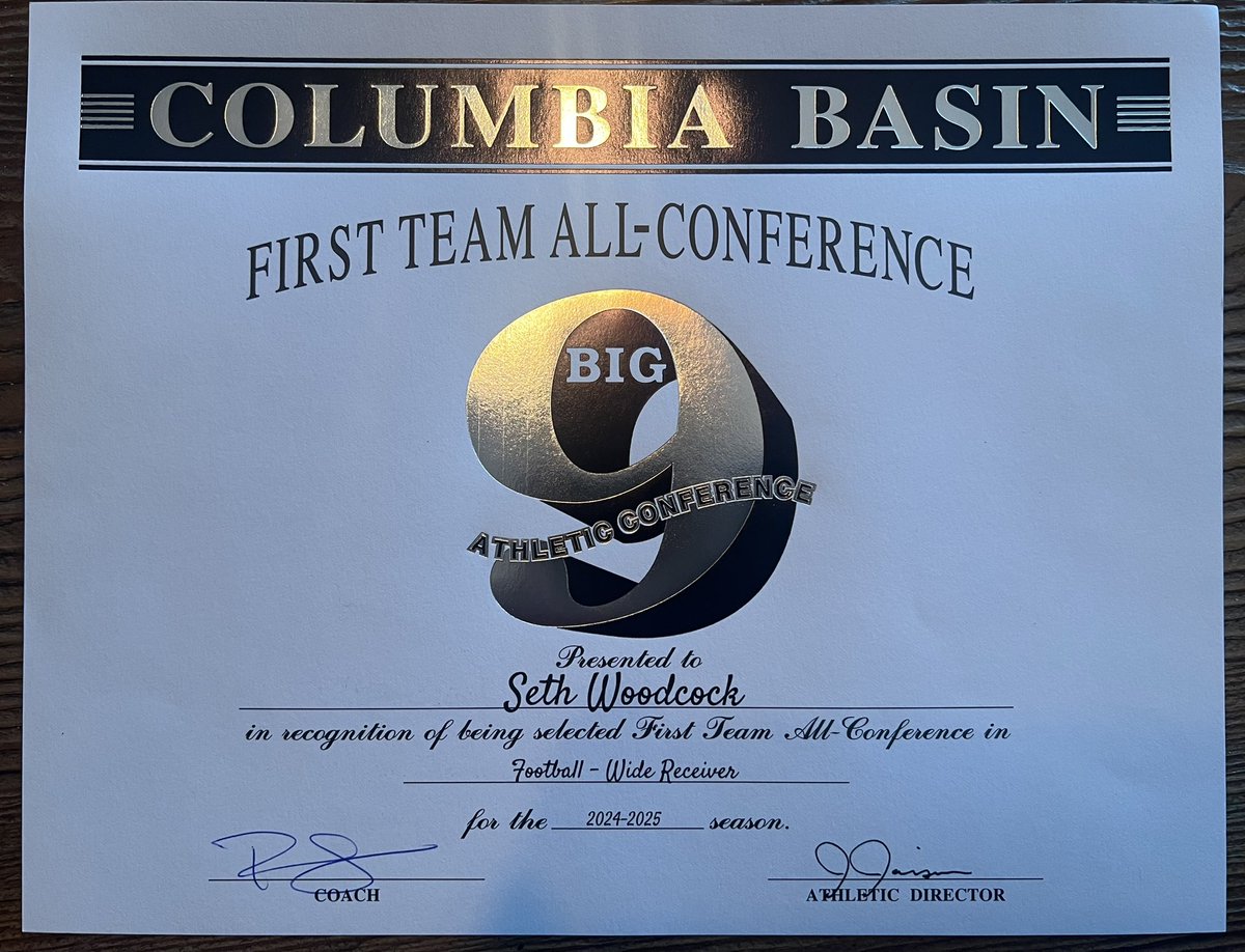 SethW_06's tweet photo. 🏈 Honored to receive 
-Big Nine 1st Team All-League WR  -Team Offensive MVP

🙏

@westvalleyrams @Micah_Chen @NickFarman55 @WestbrookCoach 
@NW_Spotlight @QBClub253 @DVSP87 https://t.co/eou8Fm99Zw