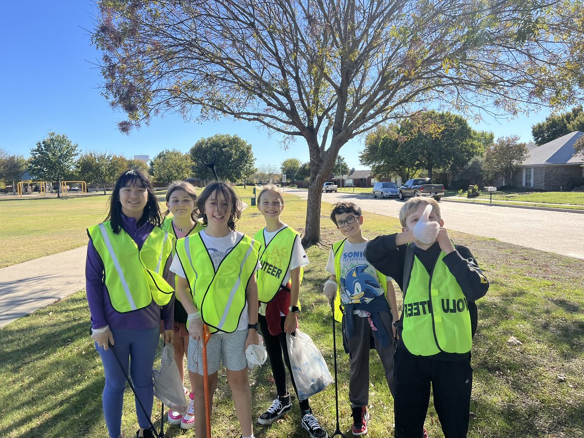 6Daphne's tweet photo. I’m so proud of our grades 4-6 AIM students for partnering with the City of Allen to Keep Allen Beautiful. Community service for the win!! @StoryFalcons @StoryPrincipal https://t.co/1ANmrxf9ln