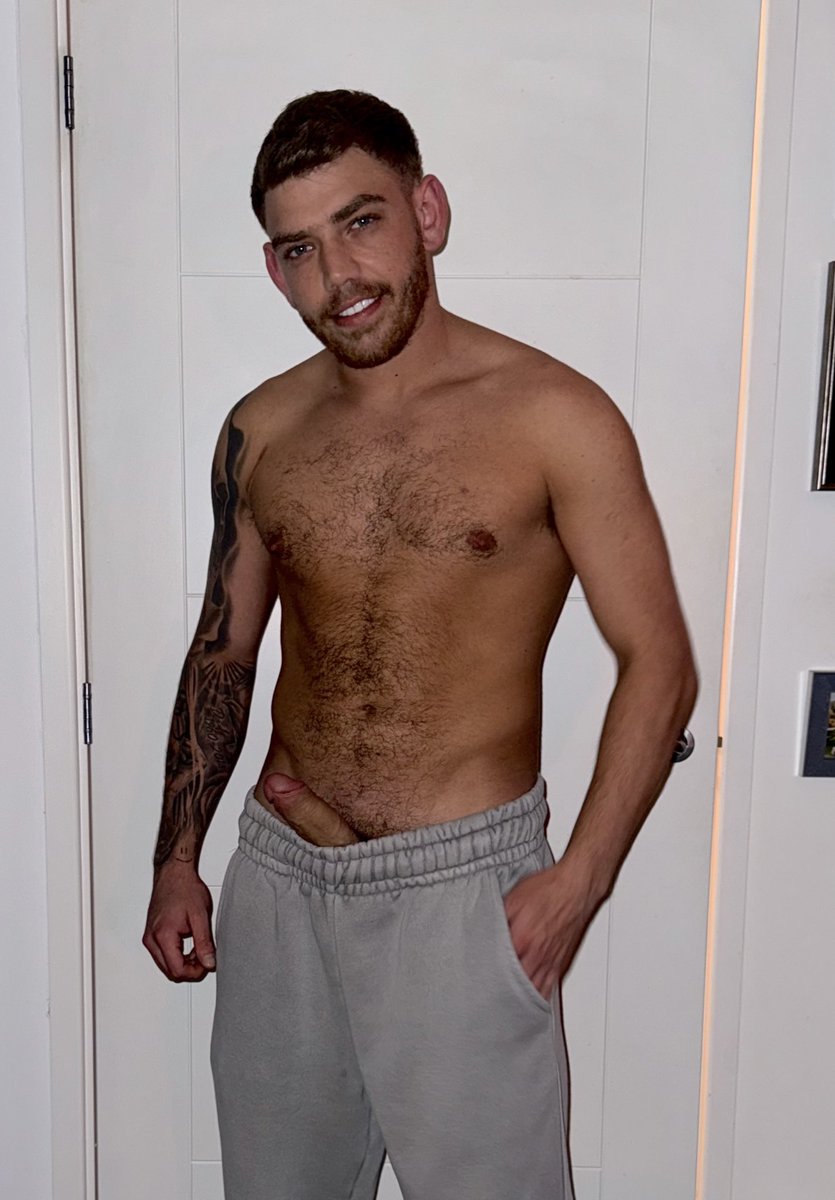 R/t if you want to take my joggers off.😈