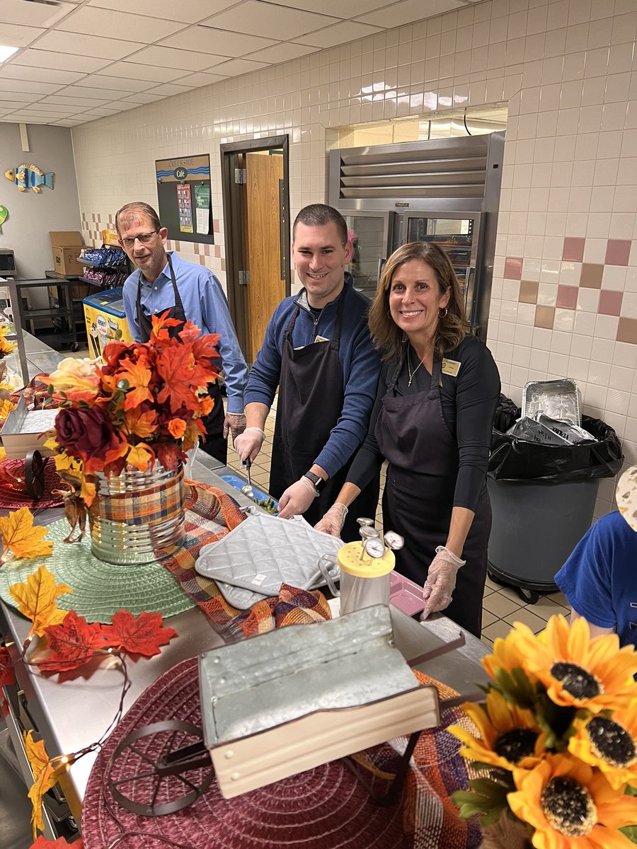 Had a blast serving the kiddos today!! Loved how many please and thank yous we heard :) <a href="/FCEhse/">Fall Creek Ele.</a> <a href="/HSESchools/">Hamilton Southeastern Schools</a>