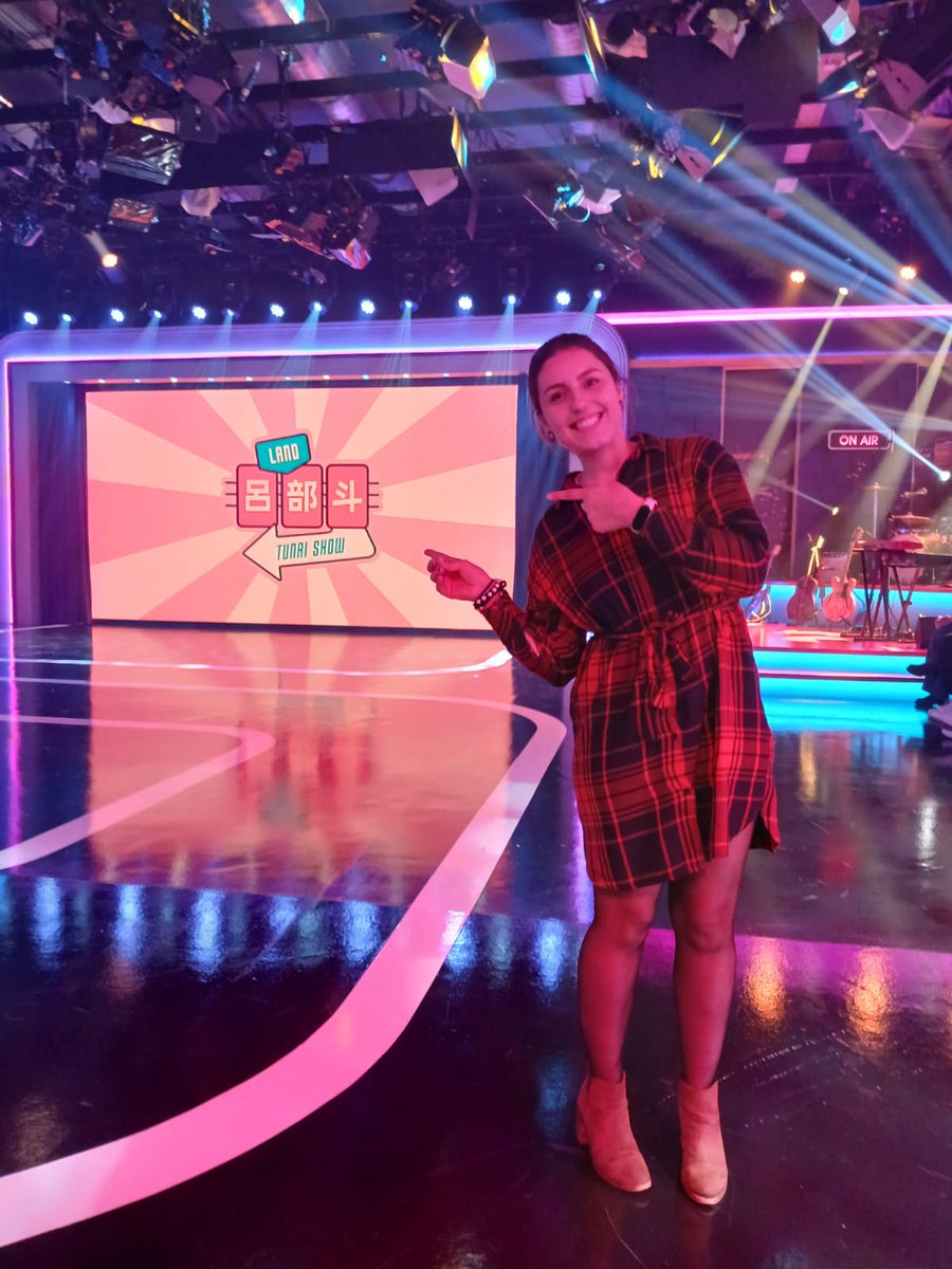 GSRoci's tweet photo. Pintando a mona no @LandRoberTVG  noite moi 🔝 https://t.co/q0Nw0emuK3