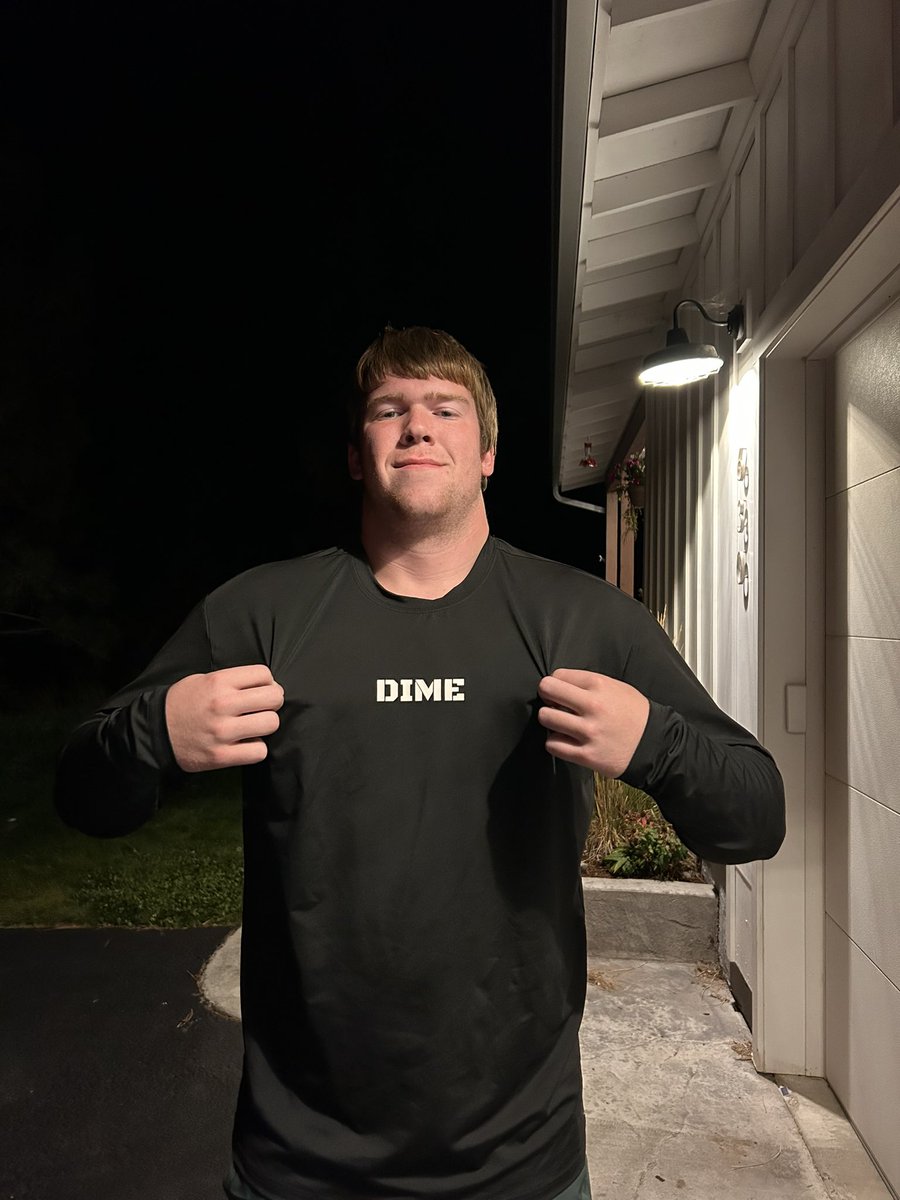 WalterJ222's tweet photo. I have partnered with @DimeFitt for some awesome clothes. Use my code WalterJ77 at checkout! https://t.co/qDPCbU6vPP
